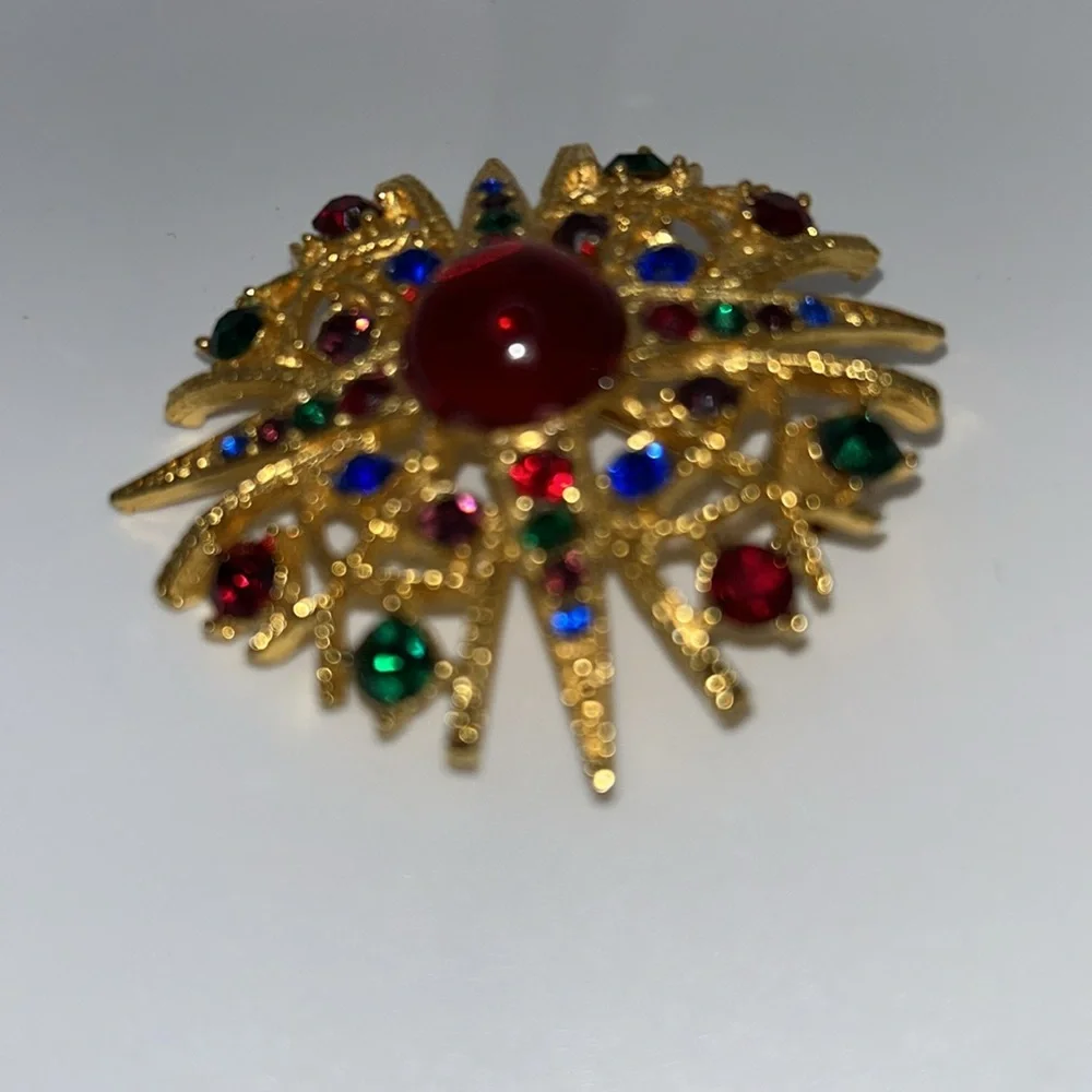 Gold Tone Vintage Starburst Brooch with Colorful Gemstones